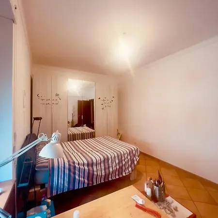 Pezzo Della Casa Di Pippo A San Pietro *