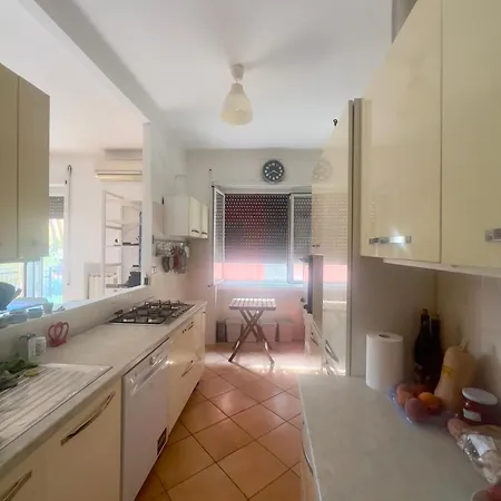 Pezzo Della Casa Di Pippo A San Pietro Řím